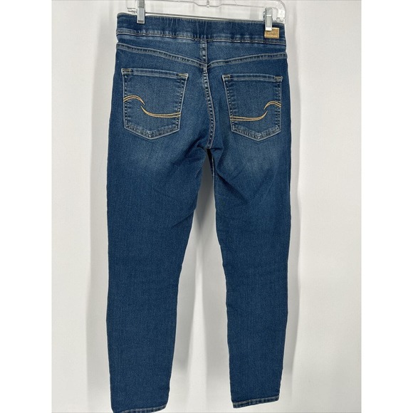 Signature Levi Strauss Women's Totally Shaping Pull-on Skinny Jeans Sz 4M 28x30 - Picture 2 of 9